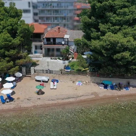 The House By The Beach, Metamorphosis * Metamórfoszi